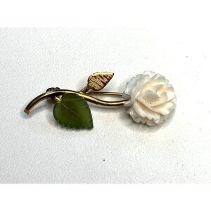 Marked 1/20 14ktgf WRE Vintage Carved White Rose Brooch With Green Leaf Accents